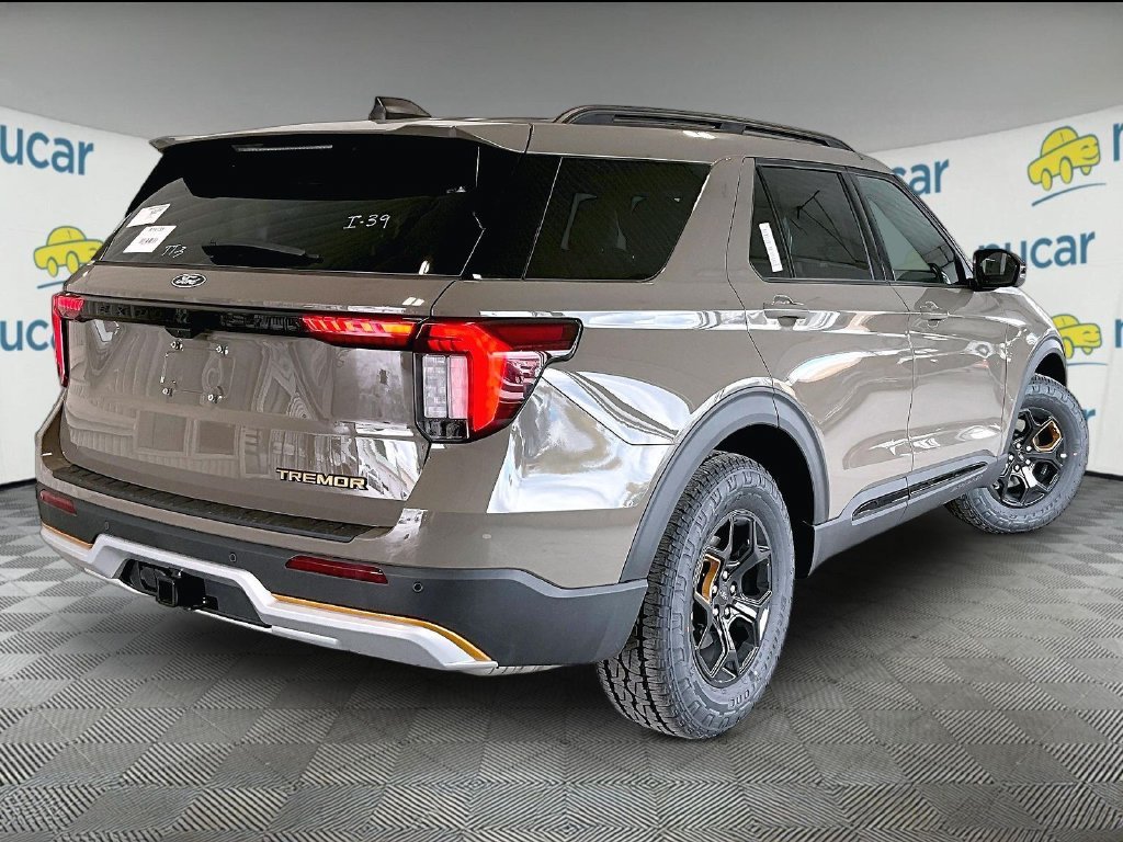 New 2027 Marsh Gray Ford Tremor image 7