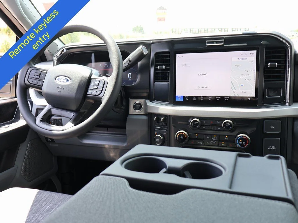 2026 Ford F-250 Super Duty XLT - Photo 13