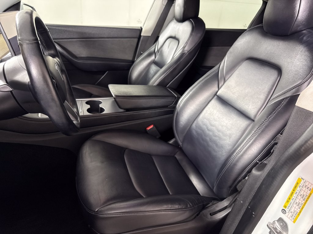 2022 Tesla Model Y Long Range - Photo 10