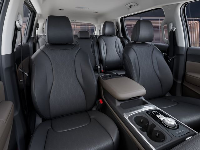 New 2027 Ivory Silver Kia EX image 15