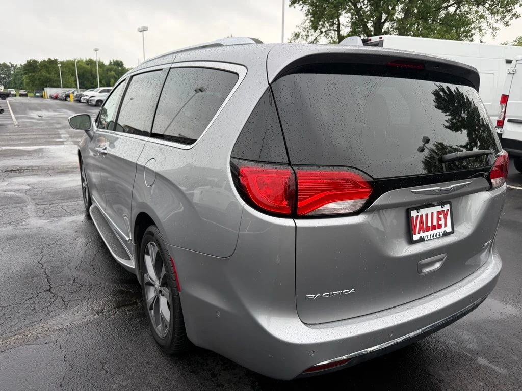 Certified Used 2017 Silver Chrysler Limited image 6
