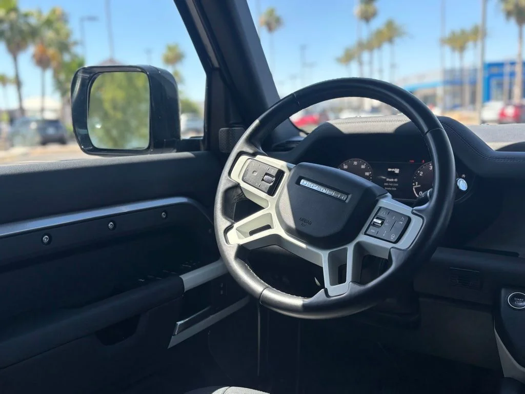 Certified Used 2024  Land Rover S image 8