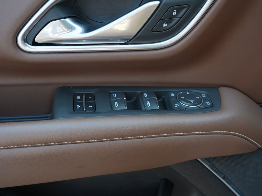 Used 2022 Beige Chevrolet High Country image 17