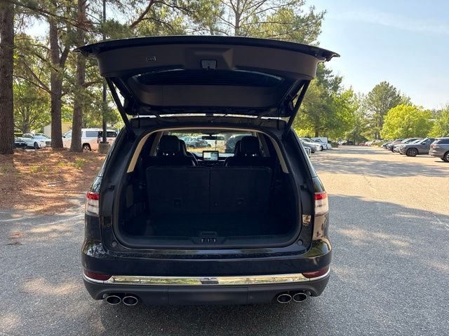 Used 2022 Black Lincoln Reserve image 18