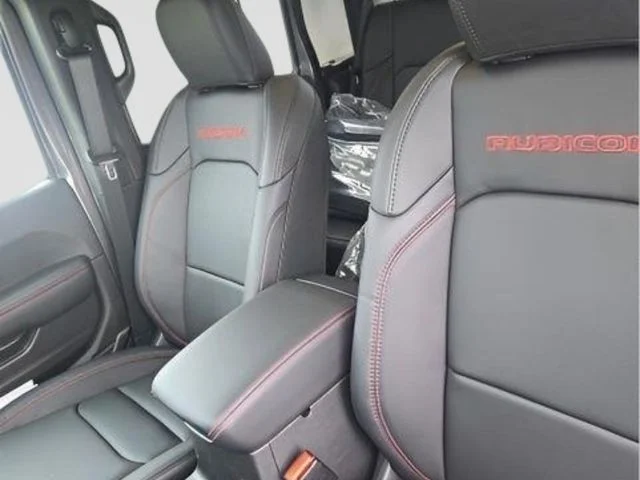 New 2026 Granite Crystal Metallic Clear-Coat Exterior Paint Jeep Rubicon image 18