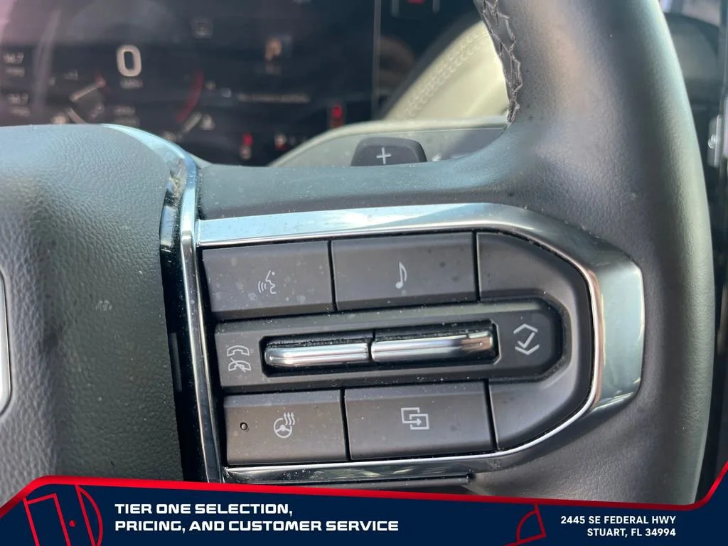 Used 2025 Summit White GMC Denali image 19