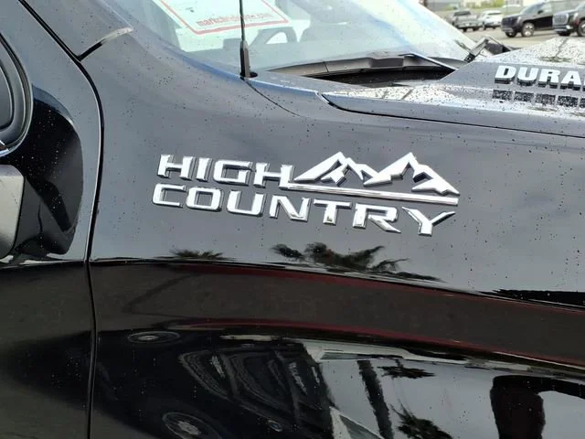 Used 2025 Black Chevrolet High Country image 3