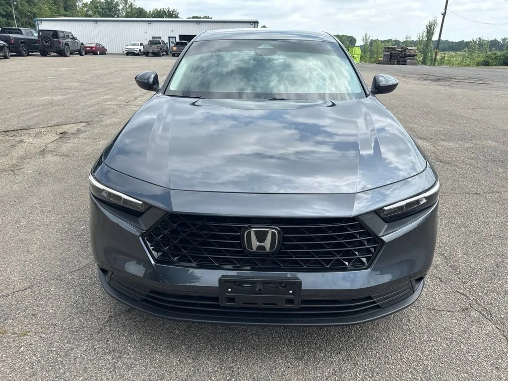 Used 2025 Gray Honda LX image 8
