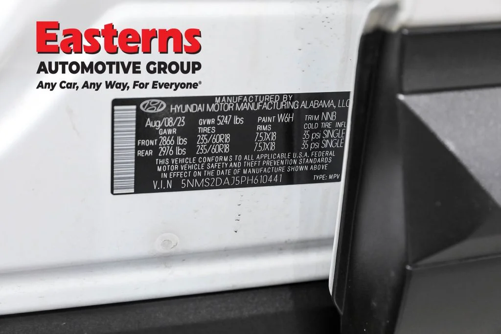 Used 2023 White Hyundai SEL image 32