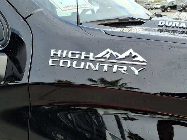 Used 2025 Black Chevrolet High Country image 3