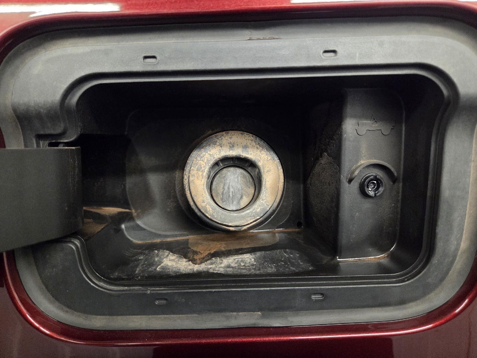 Used 2023 Velvet Red Pearlcoat Jeep Limited image 54
