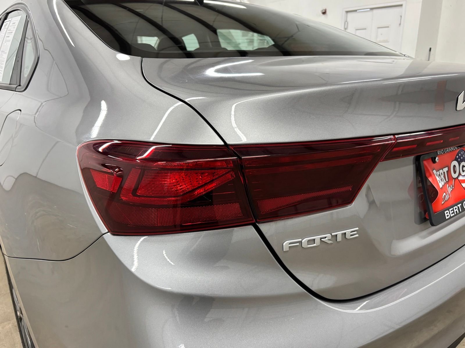 Used 2023 Gray Kia LXS image 8