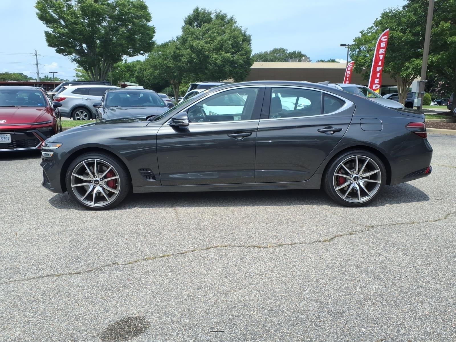 Certified Used 2025 Makalu Gray Genesis 2.5T image 9