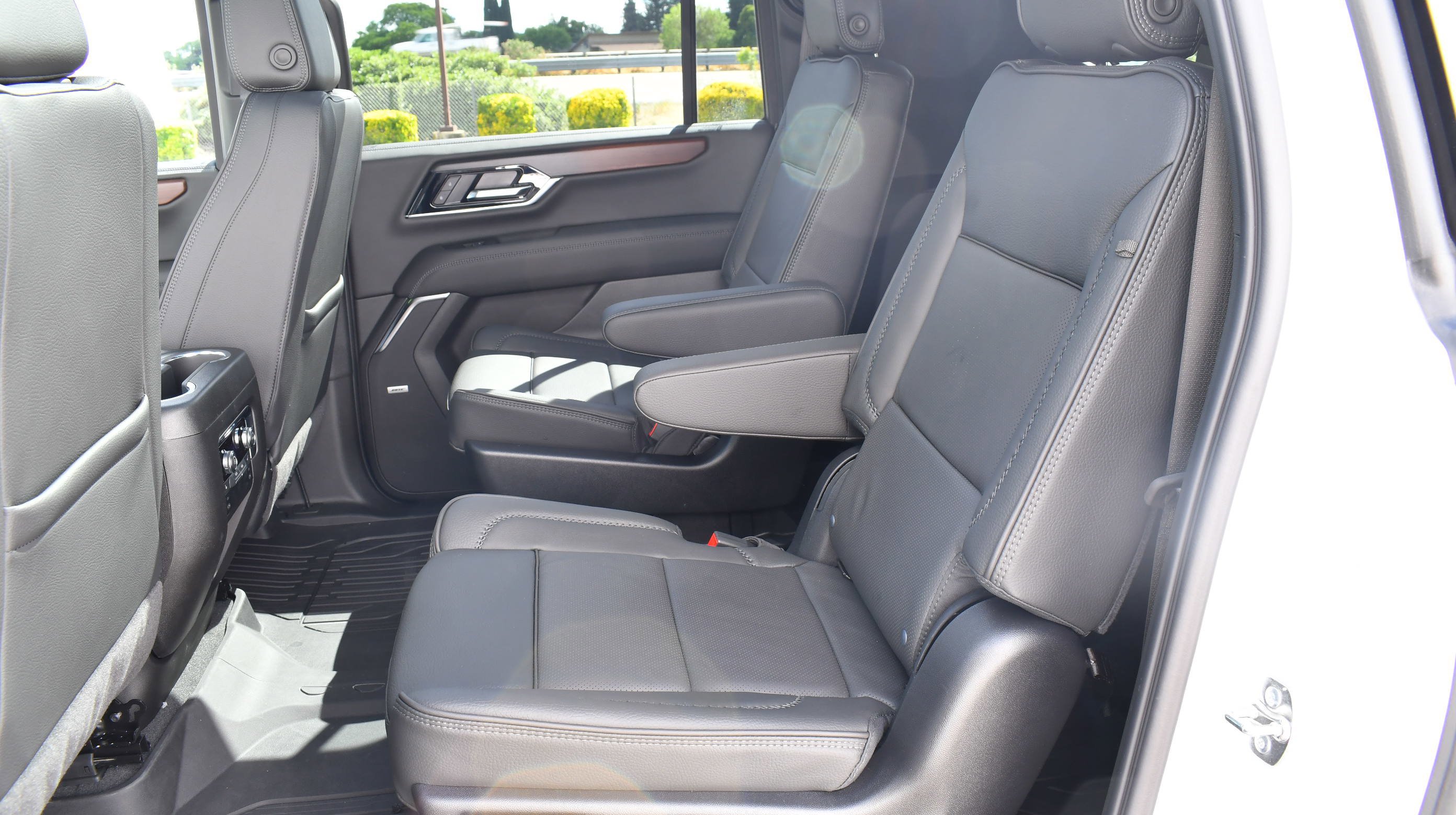 New 2026 Glacier White Tricoat GMC Denali image 31