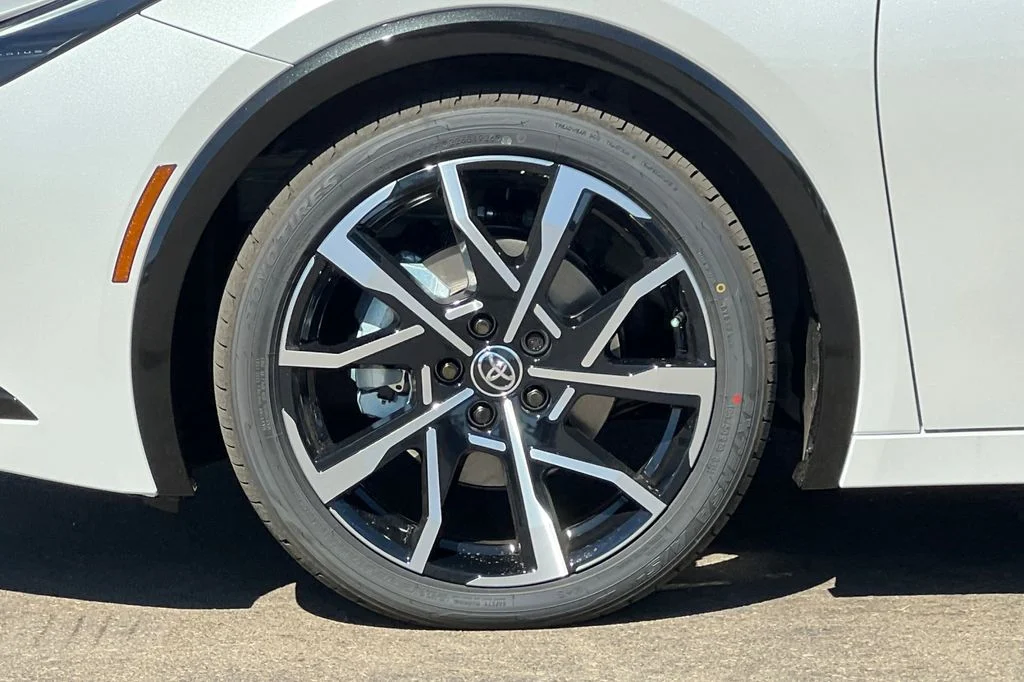 New 2026 Wind Chill Pearl Toyota XSE image 25