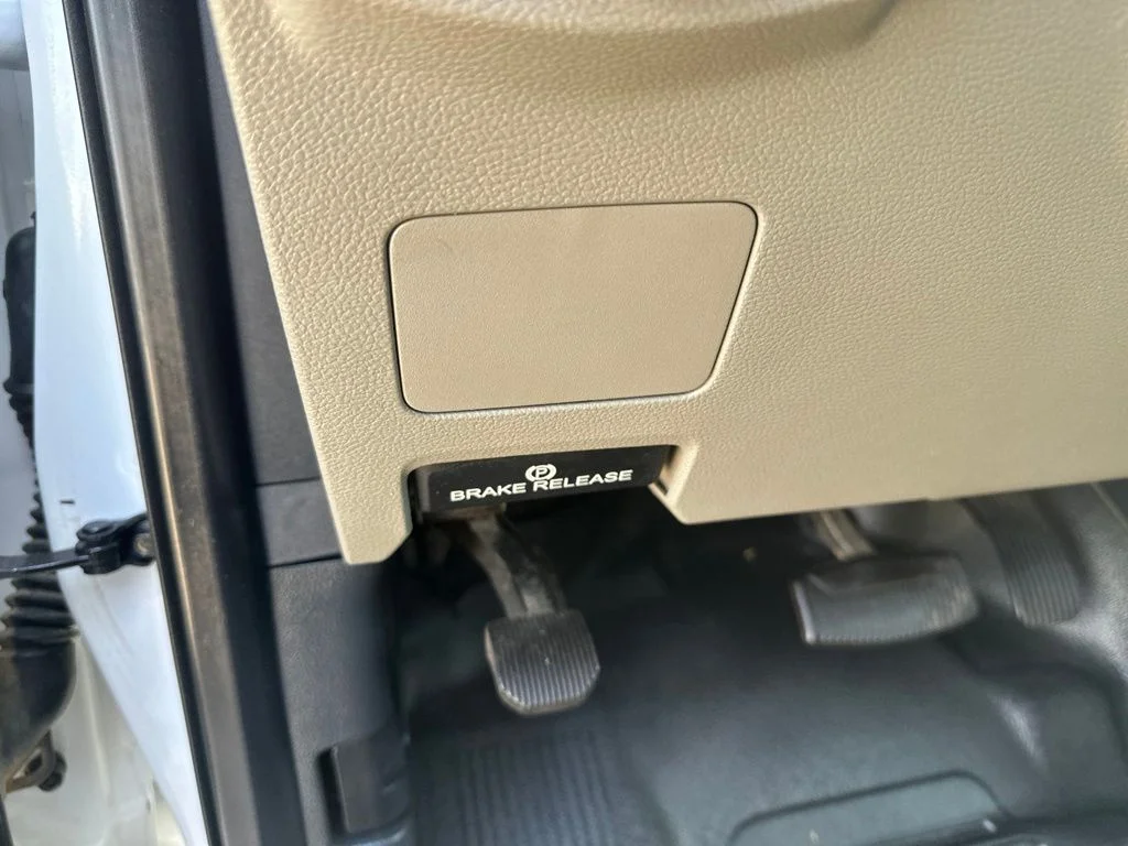 Used 2022 White Ford XL image 11