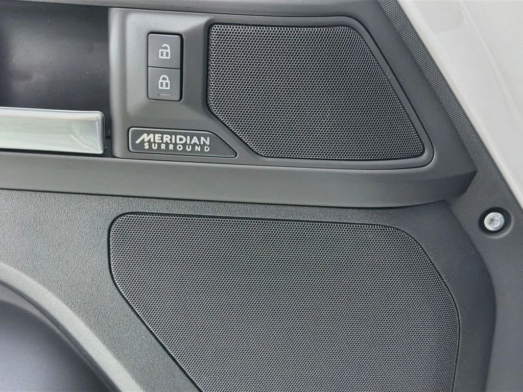 New 2026 Borasco Grey Land Rover X-Dynamic SE image 19