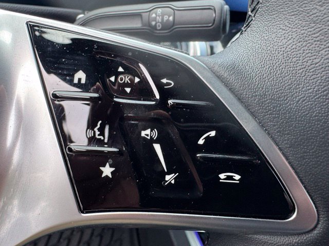 Used 2026 Night Black Mercedes-Benz GLB 250 image 6
