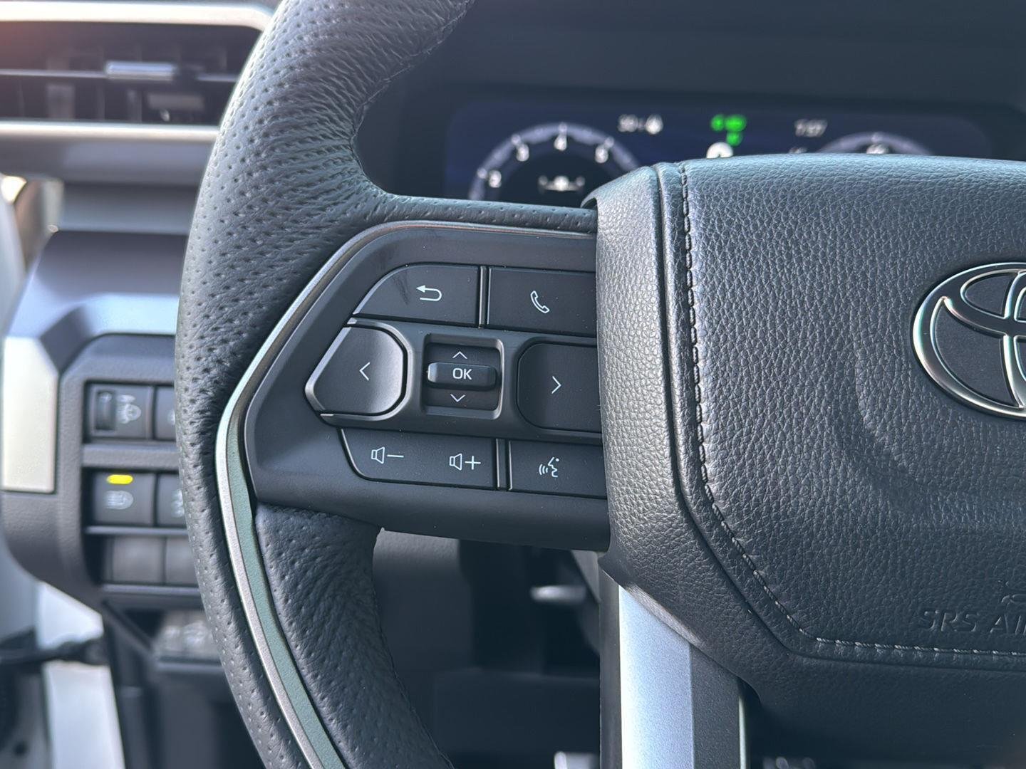 2026 Toyota Tacoma TRD Sport - Photo 18