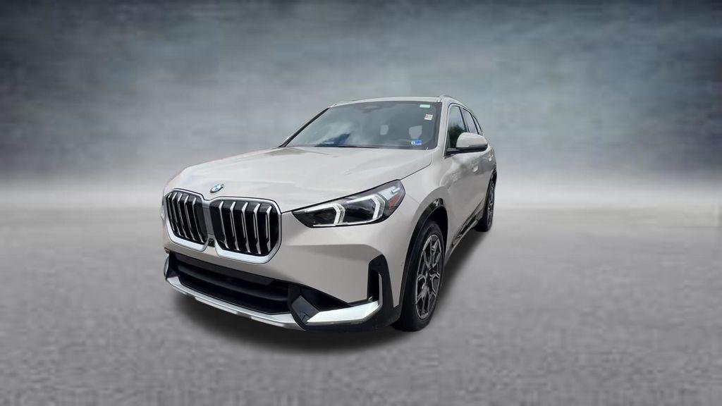 New 2026 Dune Grey Metallic BMW xDrive28i image 7