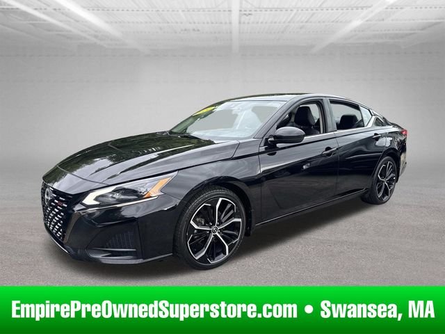 Used 2024 Super Black Nissan 2.5 SR image 1
