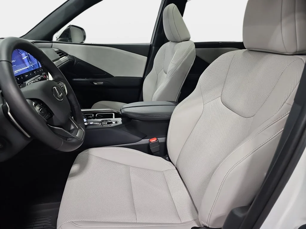 New 2026 Wind Chill Pearl Lexus PREMIUM AWD image 14