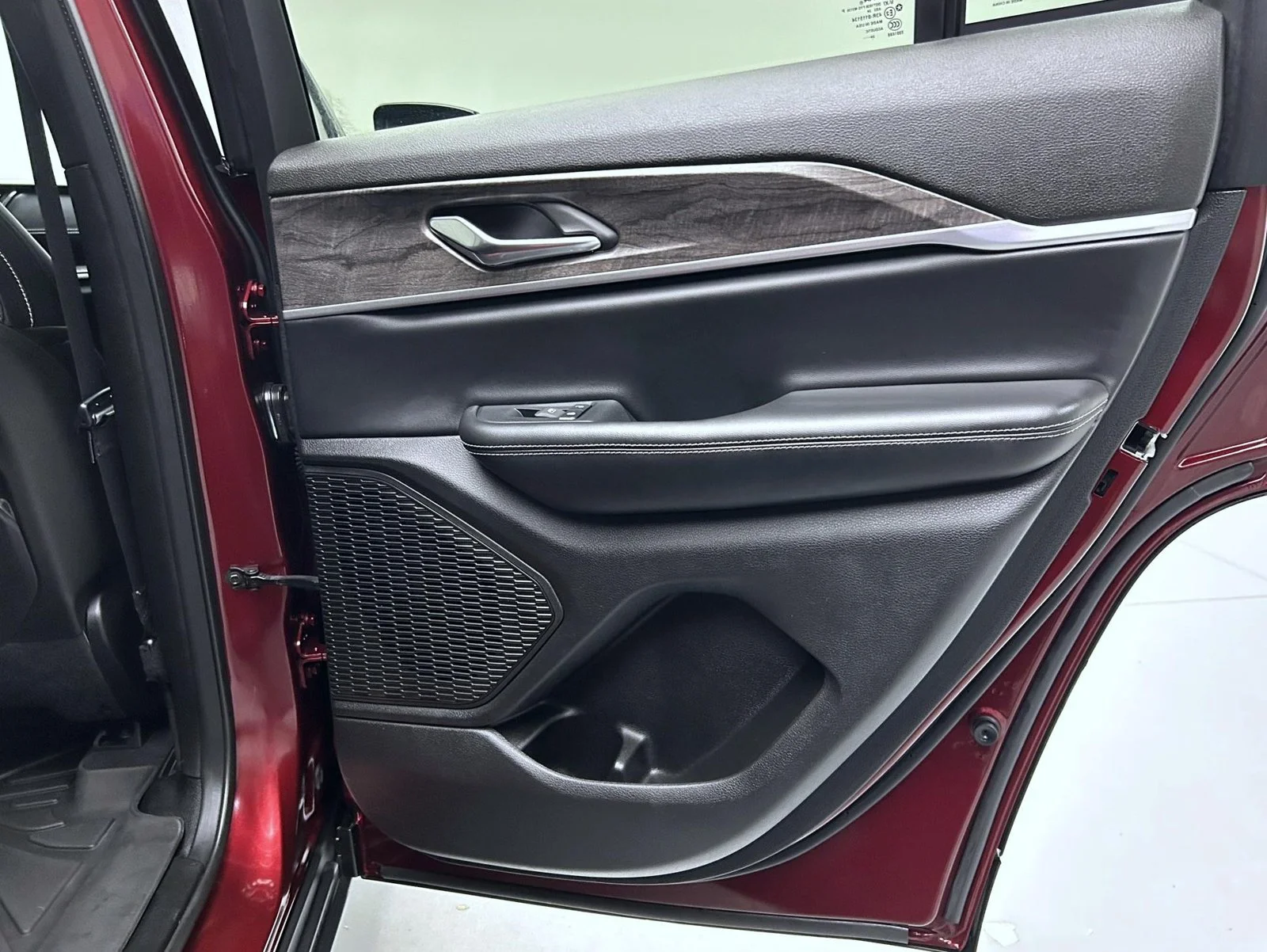 Used 2025 Red Jeep Limited image 17