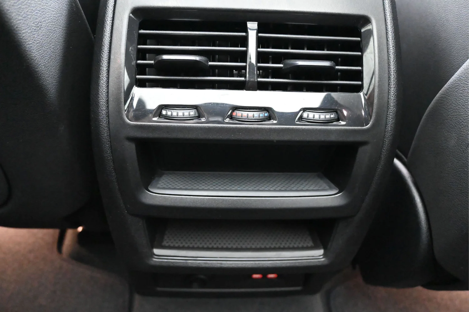 Used 2026 White BMW xDrive40i image 15