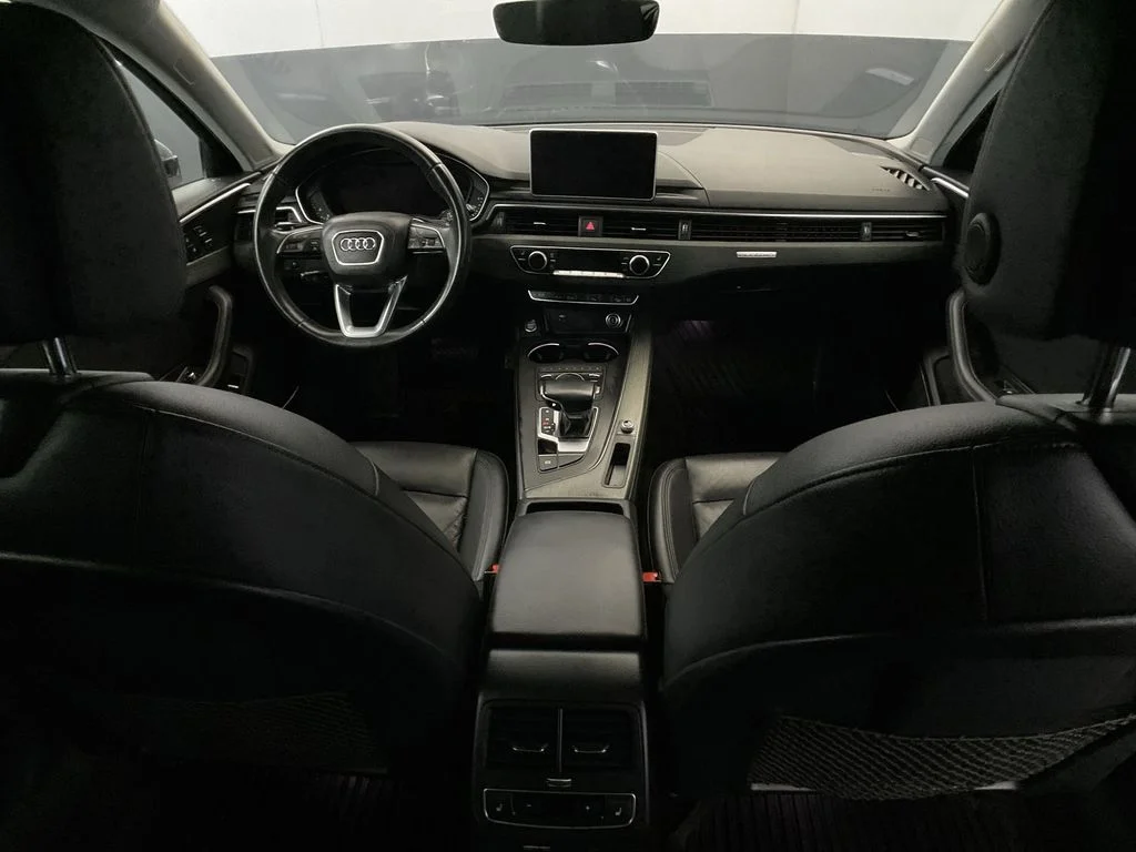 Used 2019 Gray Metallic Audi 2.0T Prestige image 28