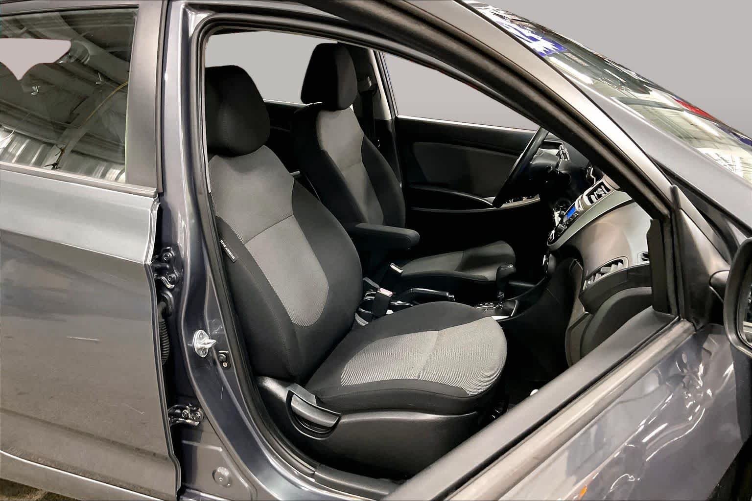 Used 2012 Cyclone Gray Hyundai GS image 9
