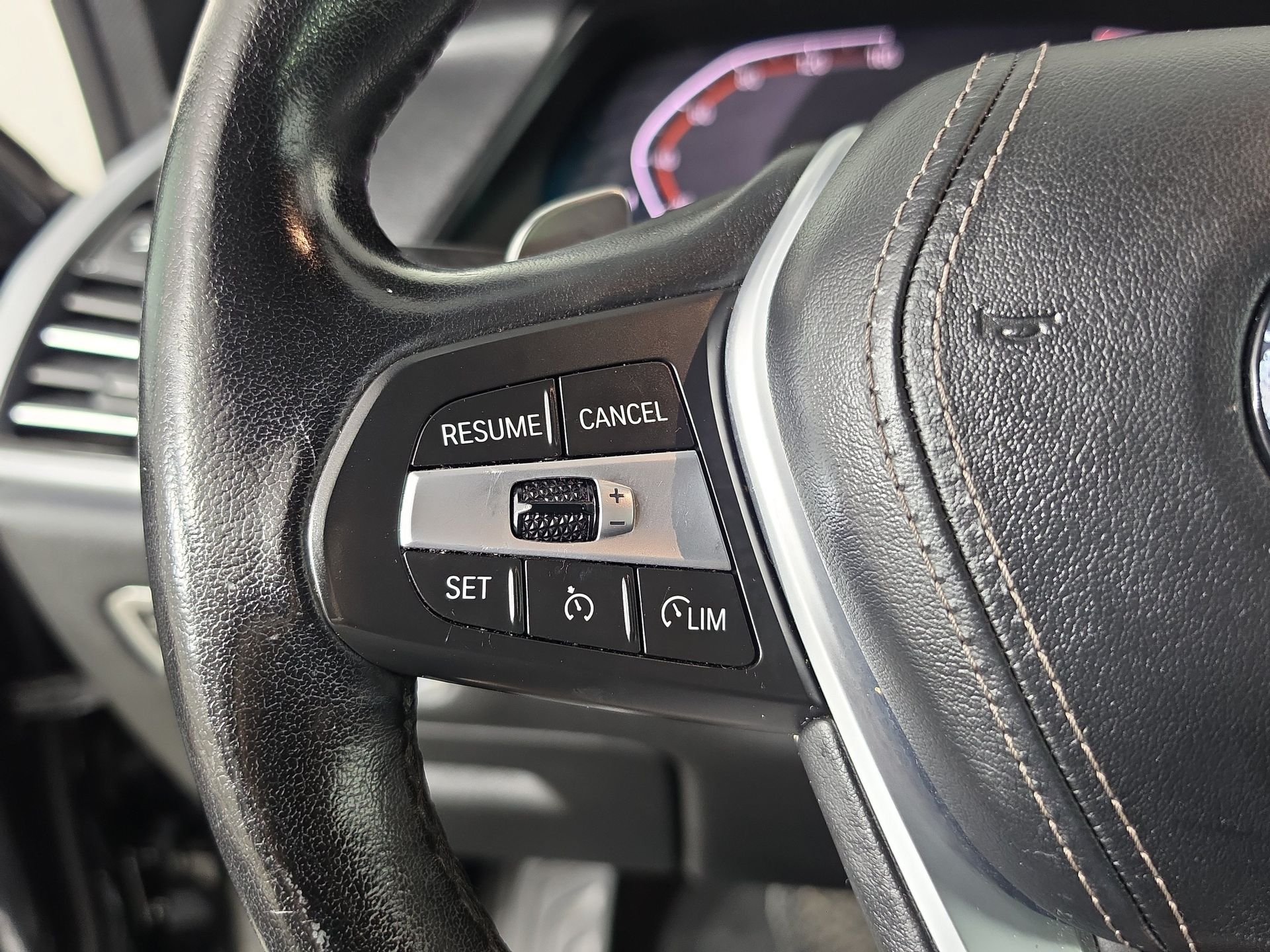 Used 2020 Black BMW sDrive40i image 24