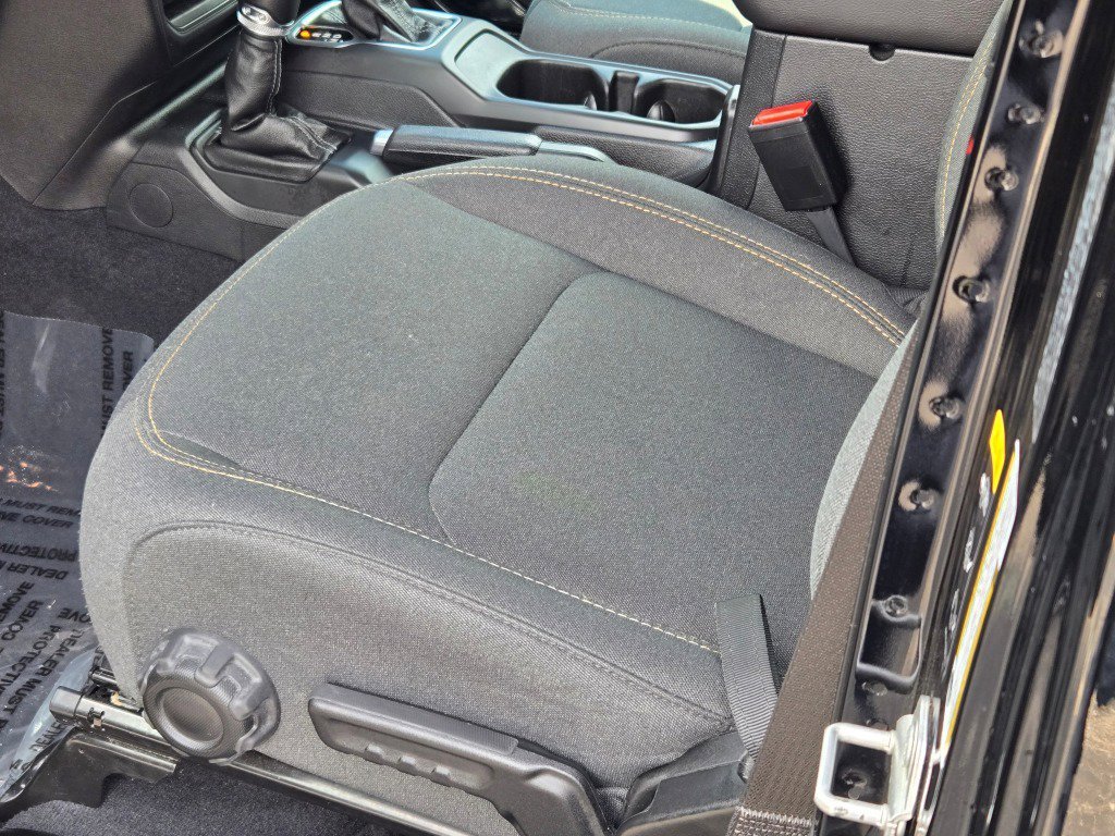 2025 Jeep Wrangler 4-Door Sahara - Photo 20