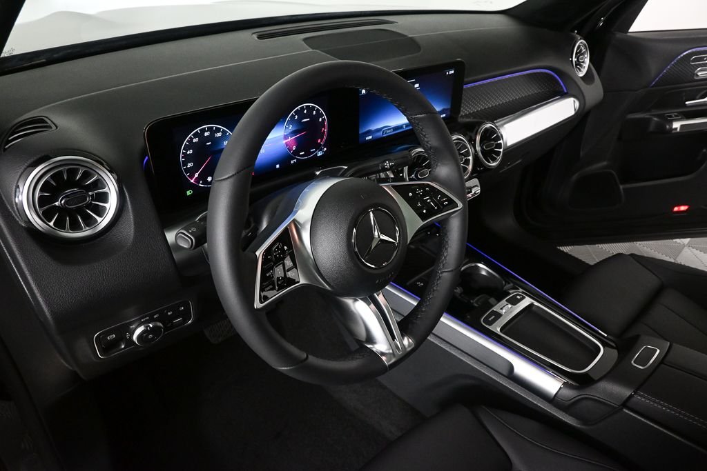New 2026 Night Black Mercedes-Benz GLB 250 image 6