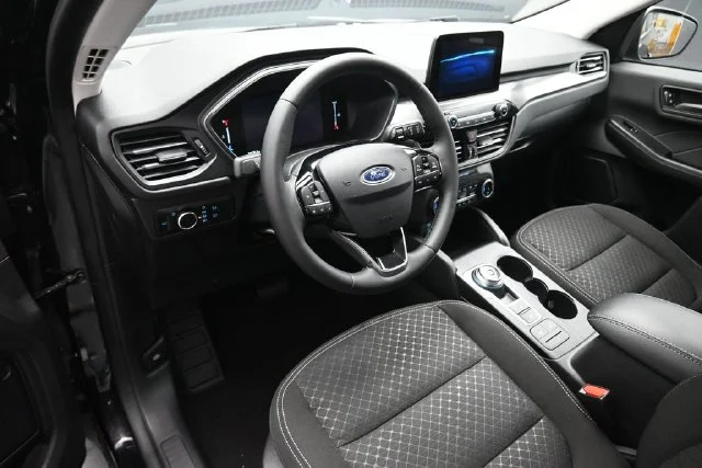 Certified Used 2023 Black Metallic Ford Active image 9