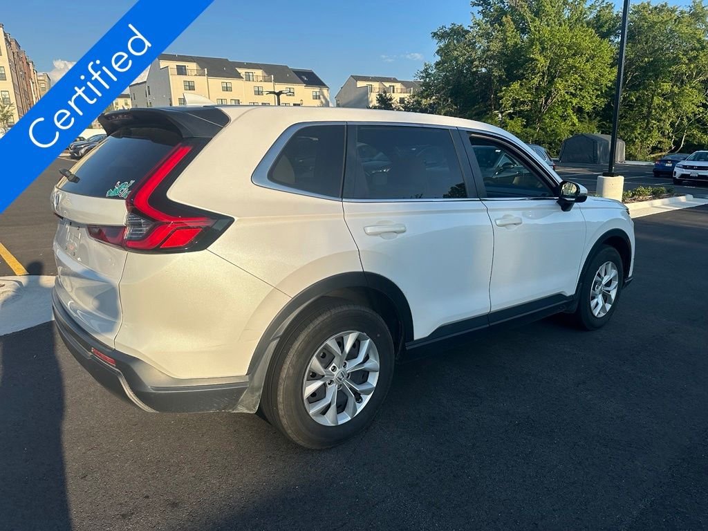 Certified Used 2025 Platinum White Pearl Honda LX image 4
