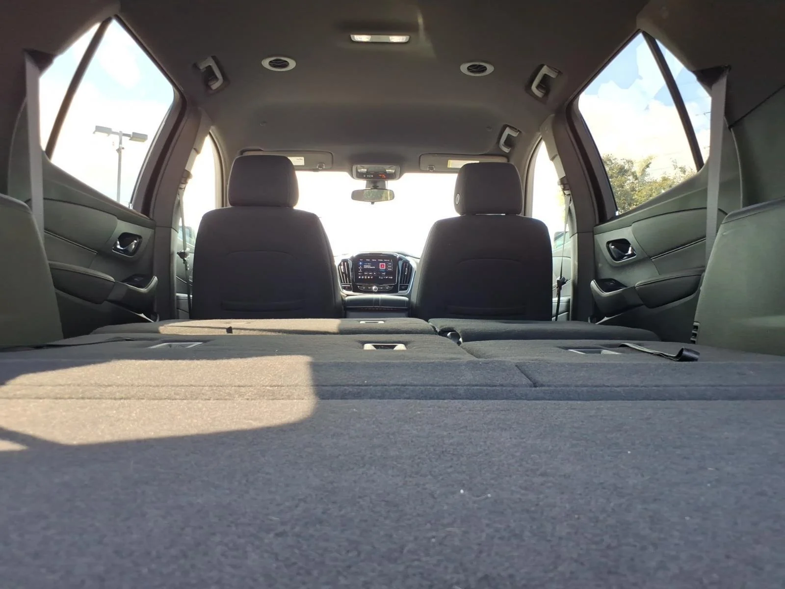 Used 2023 Silver Sage Metallic Chevrolet LT Cloth image 31
