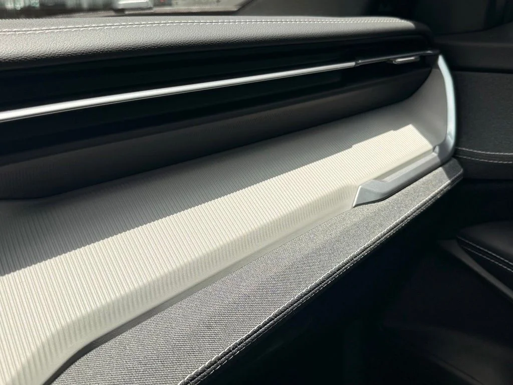 New 2026 Sting-Gray Clearcoat Jeep Laredo image 23
