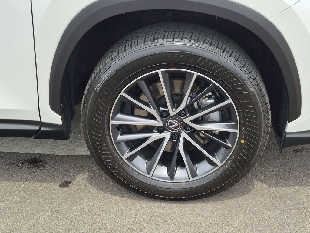Used 2025 White Lexus 350h Premium image 30