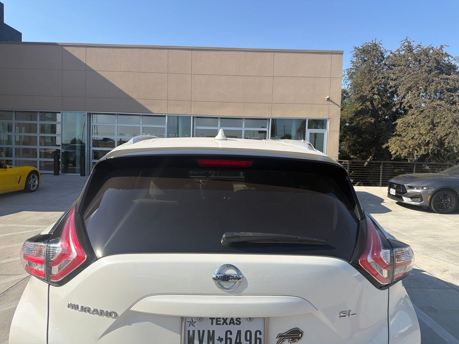 Used 2017 Pearl White Nissan SL image 6