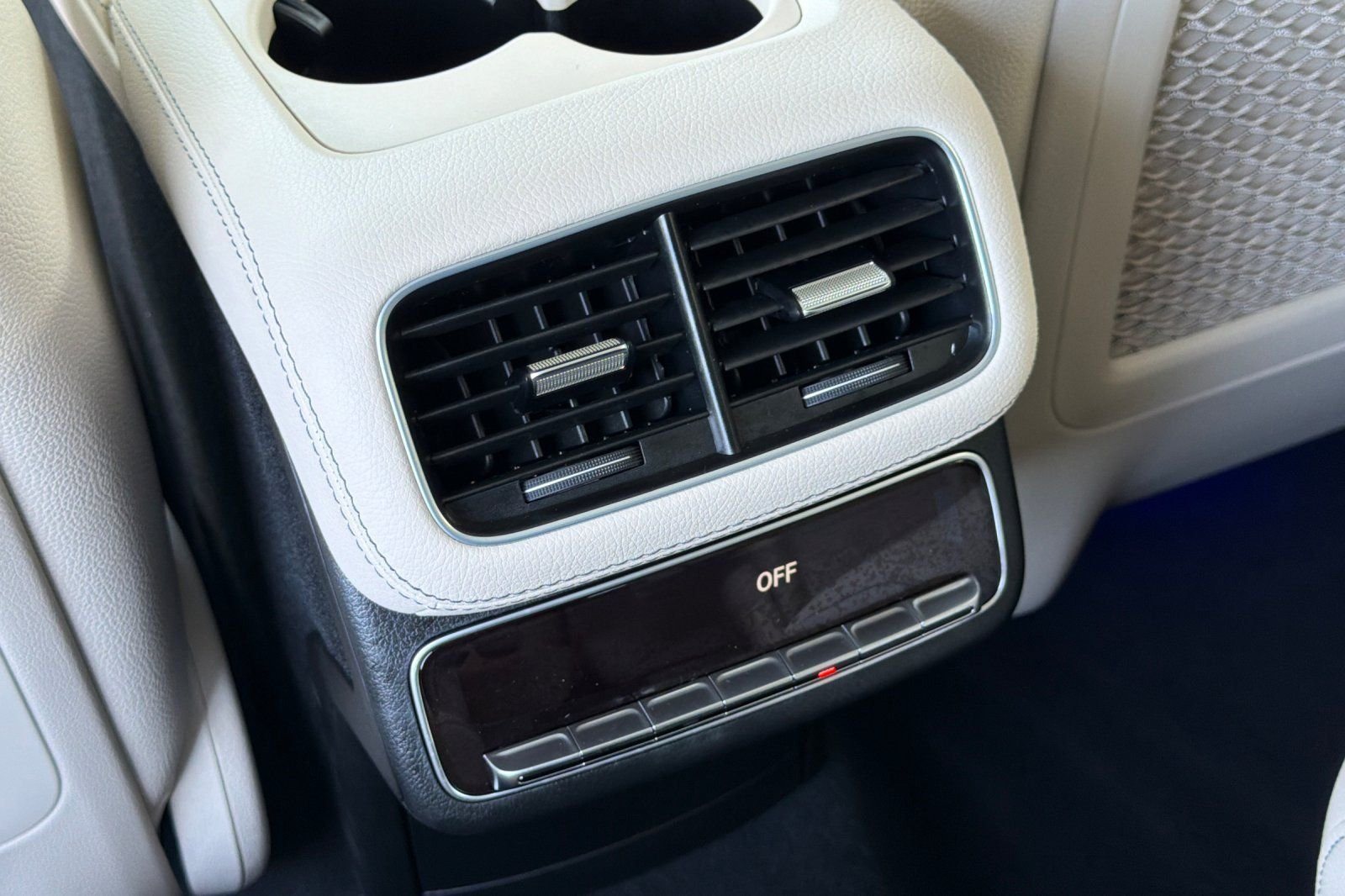 New 2026 Polar White Mercedes-Benz GLS 450 image 27