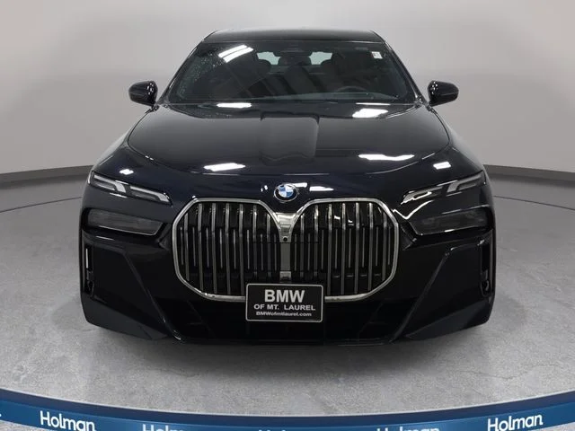WBA33EH04SCV49768
