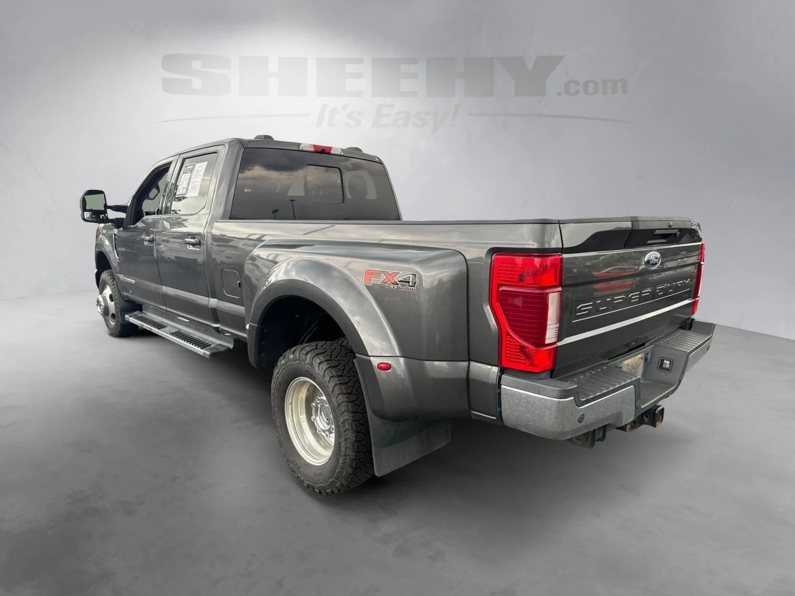 Used 2020 Gray Ford Lariat image 13