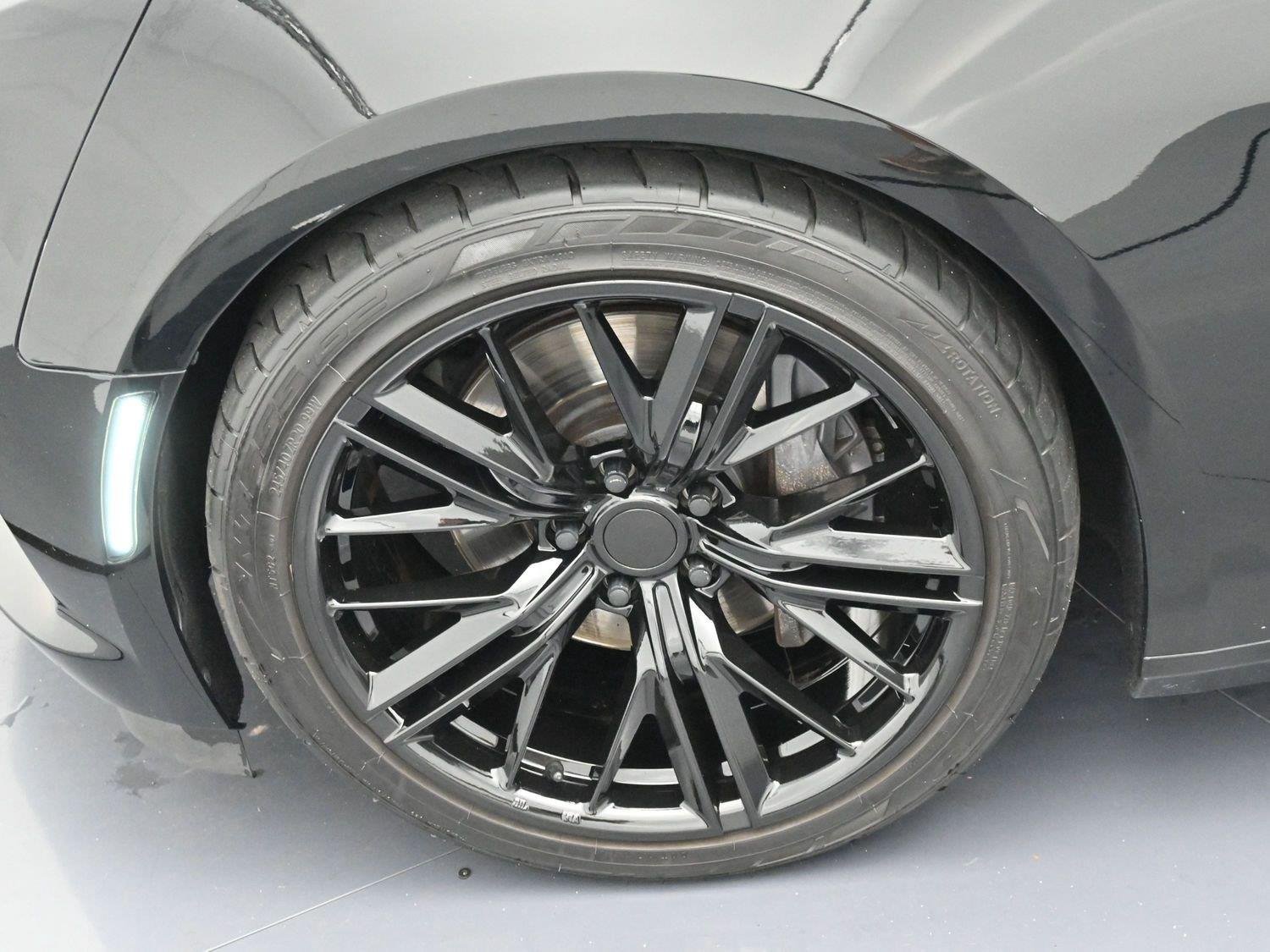 Used 2018 Black Chevrolet 1SS image 32