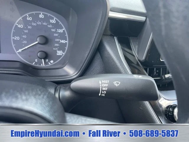 Used 2025  Toyota LE image 28