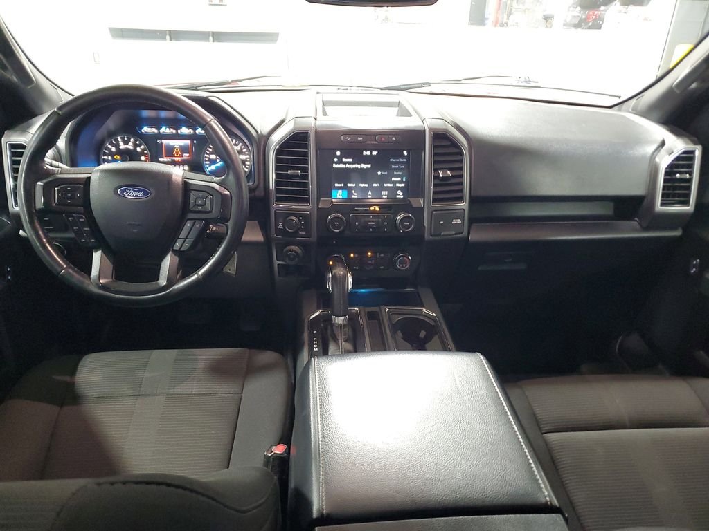 2017 Ford F-150 XLT - Photo 10