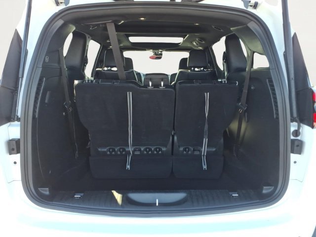 Used 2025  Chrysler Limited image 20