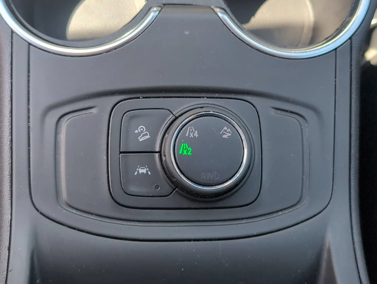 Used 2024 Sterling Metallic GMC SLE image 22