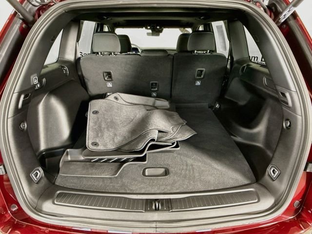 Used 2025 Red Jeep Laredo X image 25