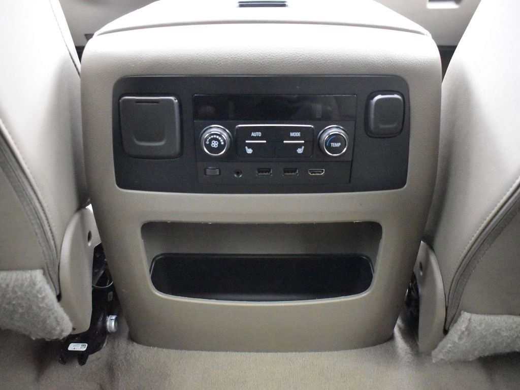 2019 GMC YUKON XL - Image 26