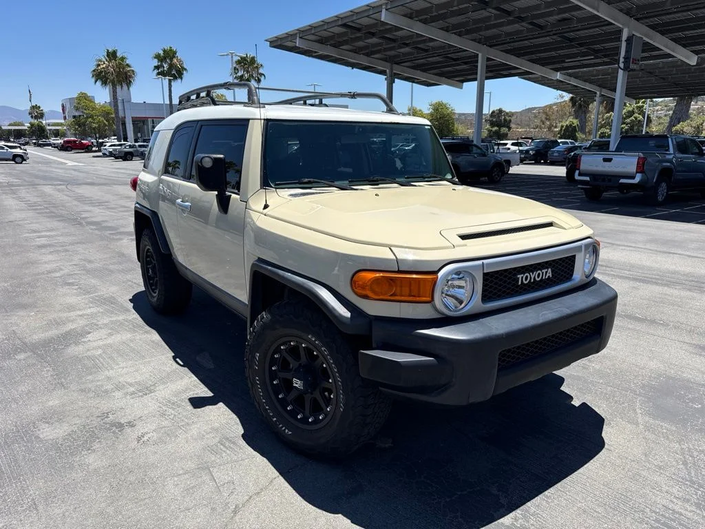Used 2008 Beige Toyota Base image 2